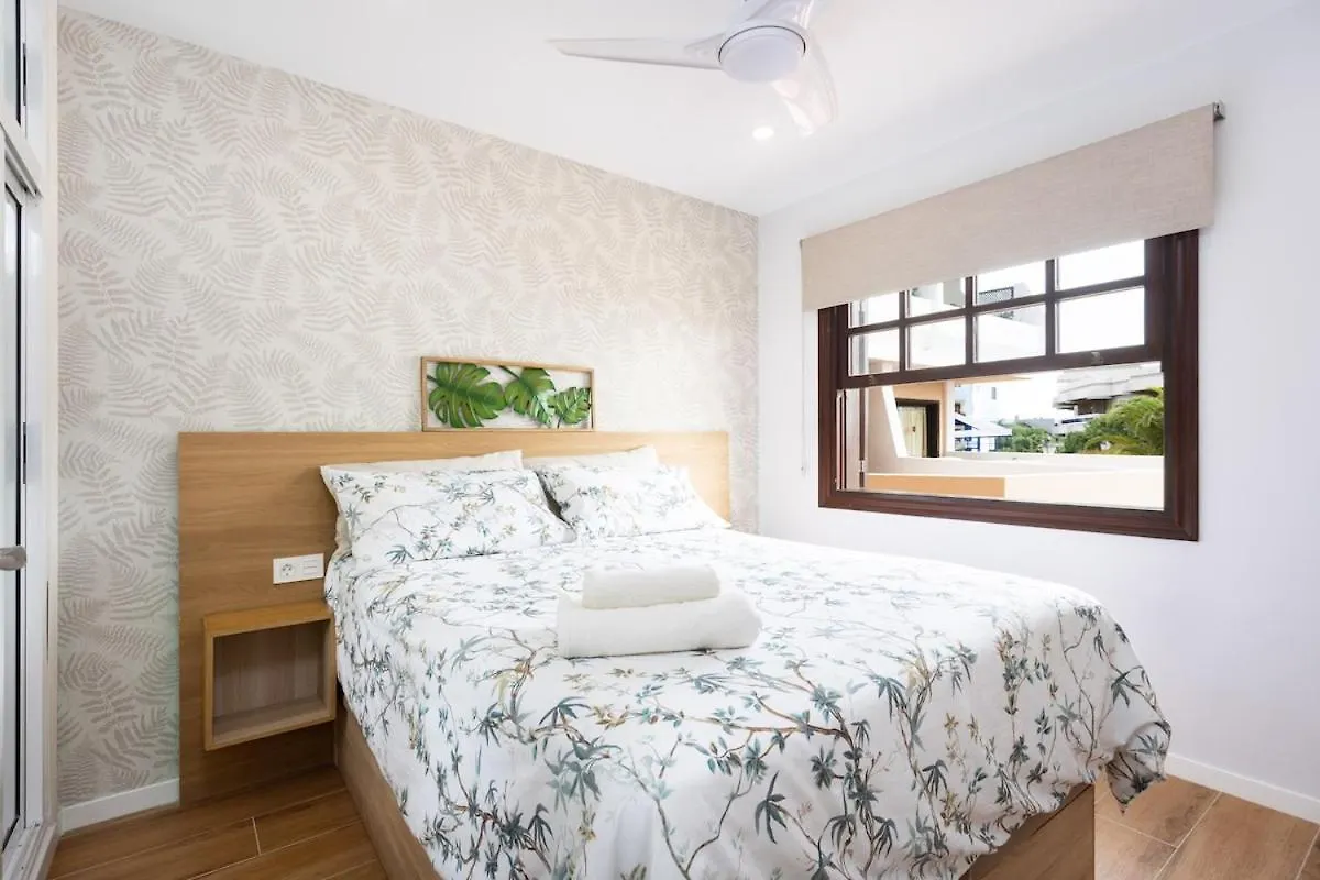 公寓 Green Oasis With Pool Access In Amarilla Golf 圣米格尔德阿沃纳